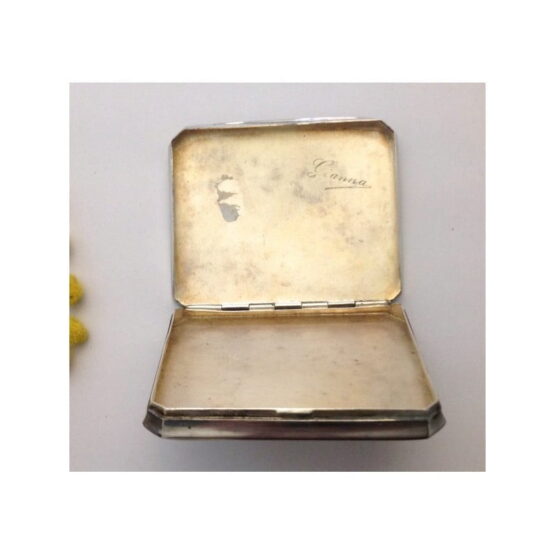View larger  Previous Scatoletta d'epoca in argento massiccio 800 millesimi 800 Solid Silver Vintage Box 800 Solid Silver Vintage Box 800 Solid Silver Vintage Box - Image 4