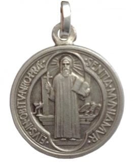 medaglia-di-san-benedetto-in-argento-massiccio-925