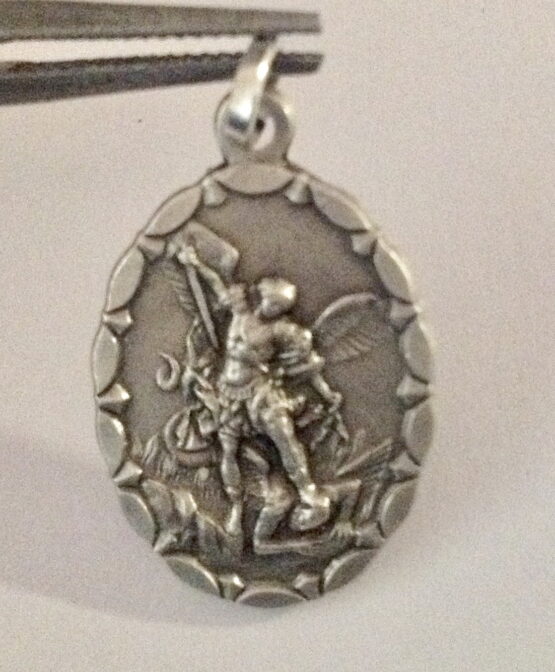 925 STERLING SILVER OVAL SHAPE SAINT MICHAEL THE ARCHANGEL MEDA - Image 2