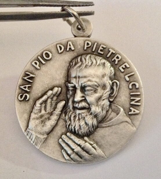SAINT PIO OF PIETRELCINA ( PADRE PIO ) Medal - BIG SIZE - 32 mm - Made in HIGH RELIEF - Image 2