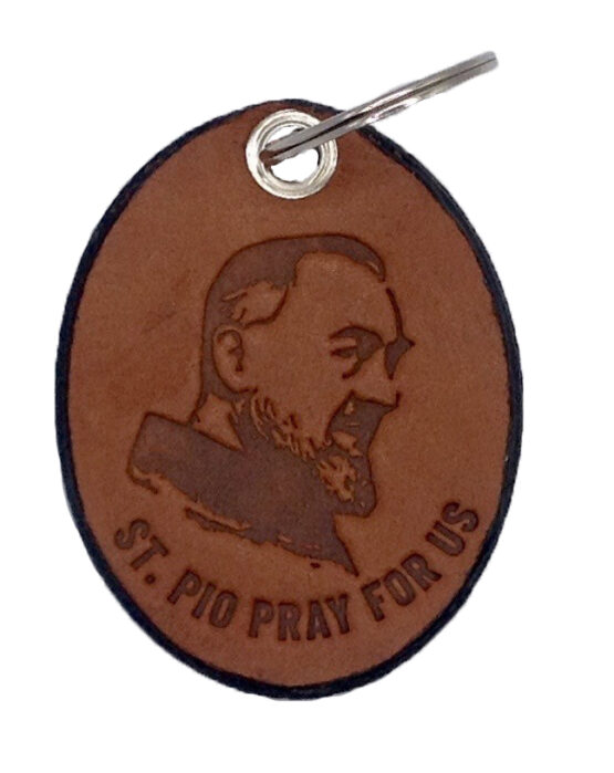 PORTACHIAVI DI SAN PIO DA PIETRELCINA - REALIZZATO IN VERO CUOIO - immagine 4